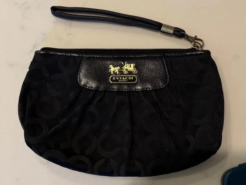 Y2K Coach Madison Op Art Wristlet